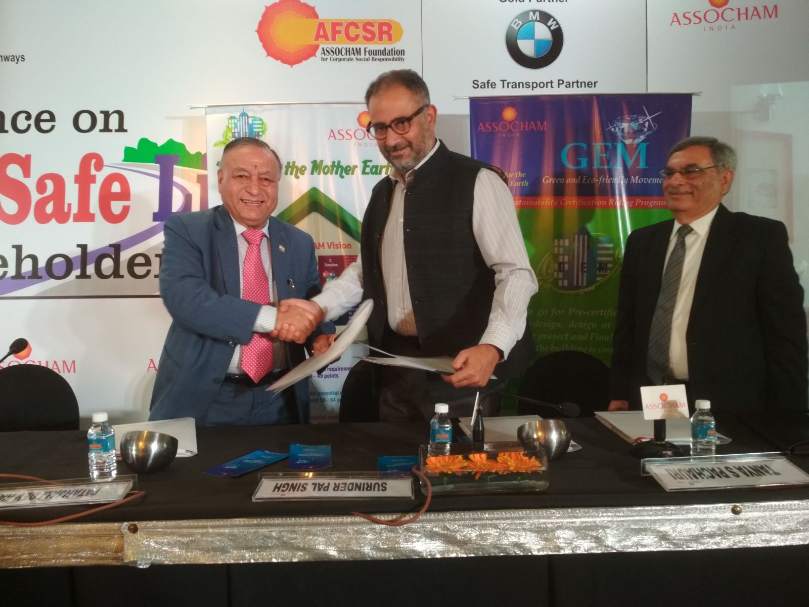ASSOCHAM signed an MoU with ISHRAE